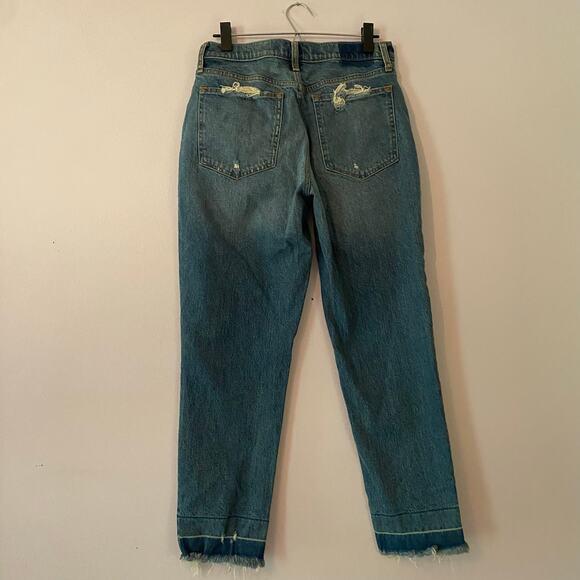 Abercrombie & Fitch High Rise Mom Jean Distressed Medium Wash Women 10 / 30 Long - Picture 7 of 13